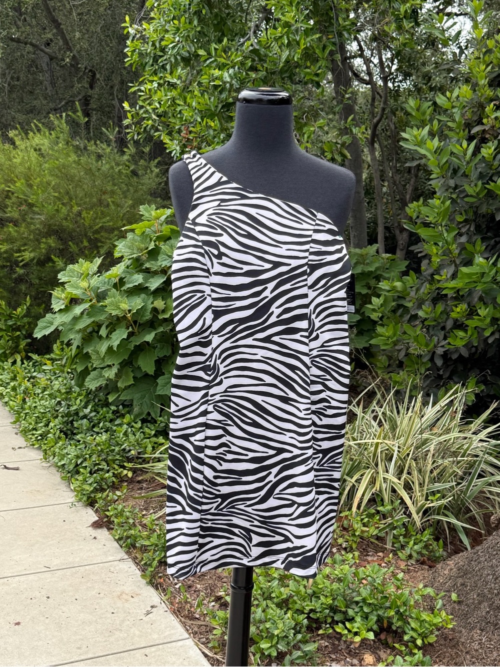 NWT Onzie one shoulder zebra print "Asymmetrical Active Dress" - size XS
